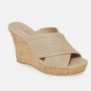 New womens Charles david linger platform sandal
